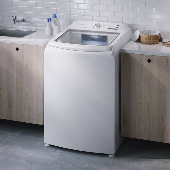 Máquina de Lavar Electrolux 15kg Branca Essential Care com Cesto Inox e Jet&Clean (LED15)