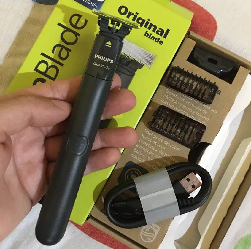 Aparador De Pelos Philips Oneblade Qp1424/10 Na Cor Cinza Chumbo -