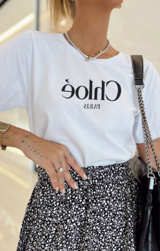 Blusa Feminina Moda Luxo T-shirt Moda Blogueira Camiseta Feminina Tendência Verão