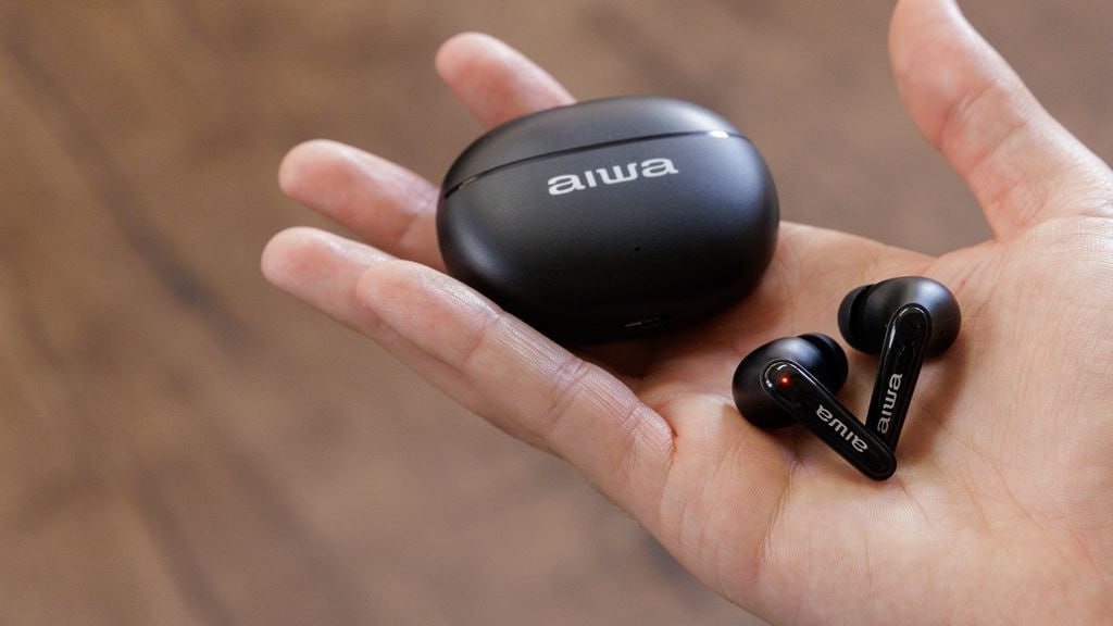 Fone De Ouvido Aws-eb-05-b Earbud Preto Aiwa Bivolt Preto