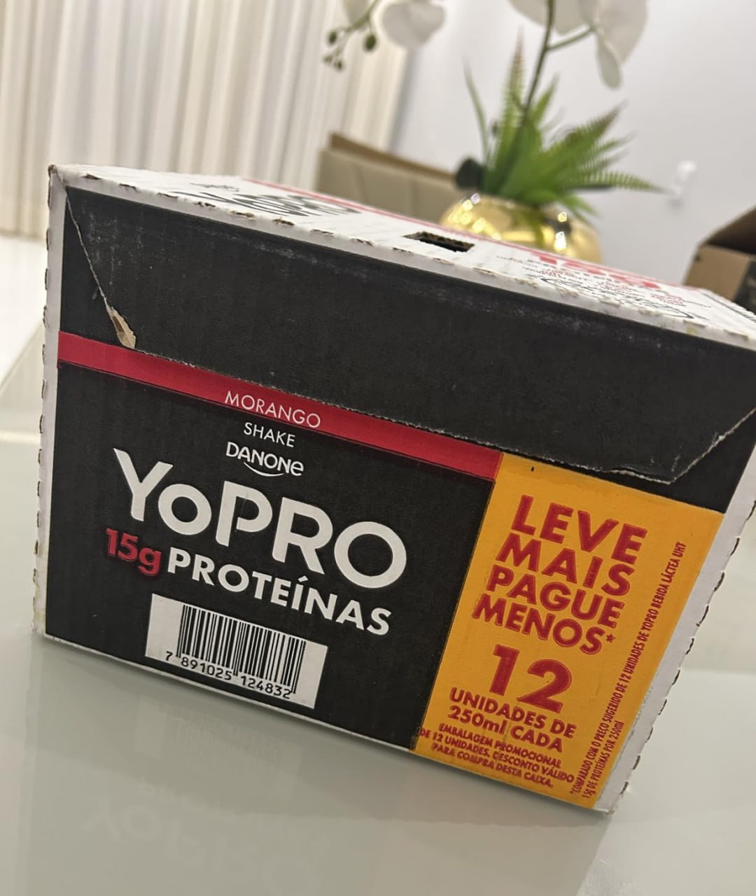 YoPRO Bebida Láctea UHT Morango 15g de proteínas 250ml - 12 unidades