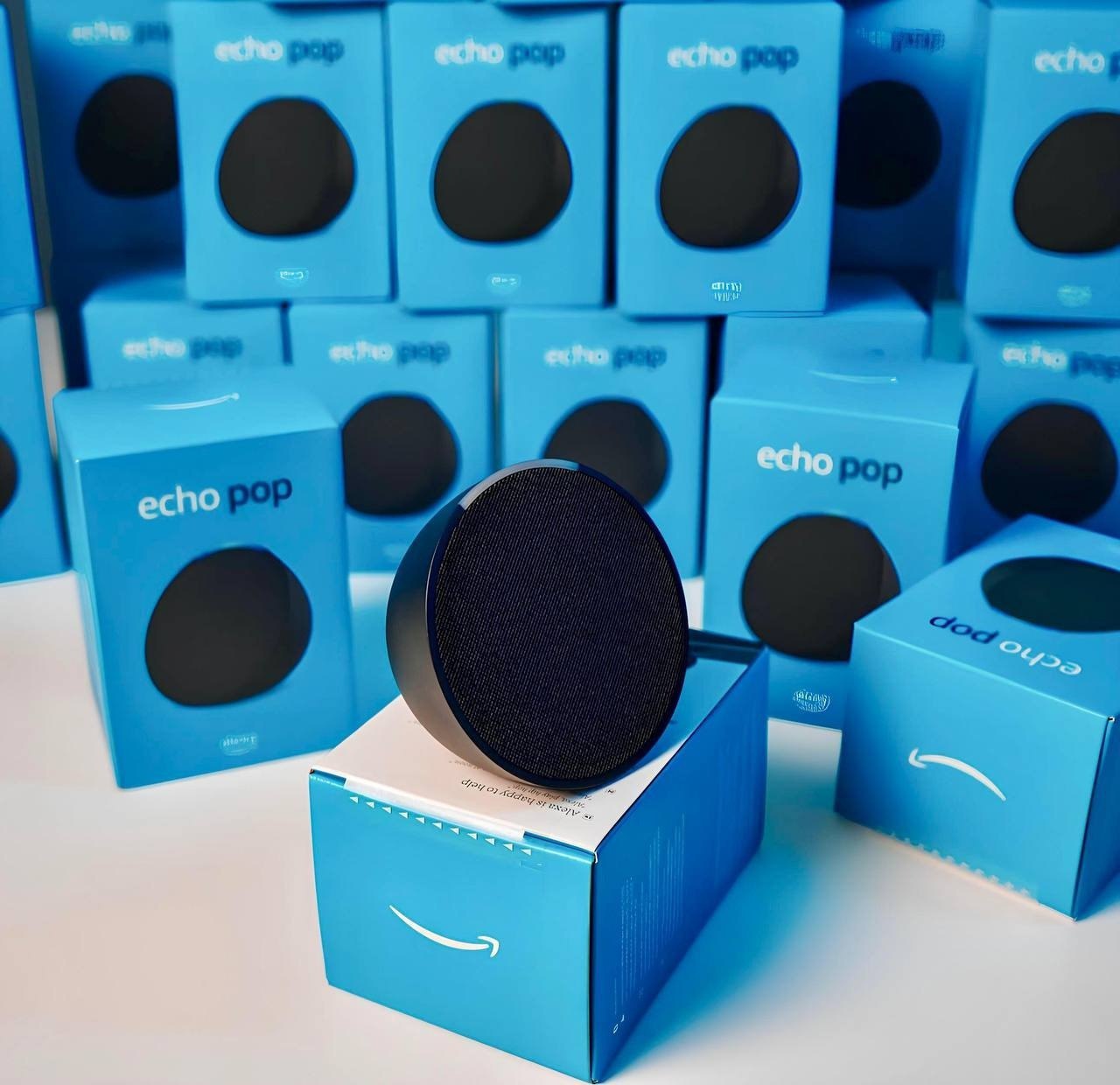 Echo Pop (Última geração) | Smart speaker compacto com som envolvente e Alexa | Cor Preta