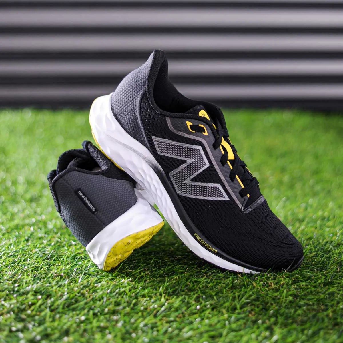 New Balance Arish V4