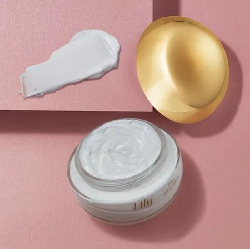 Creme Acetinado Hidratante Corporal Lily O Boticário 250g