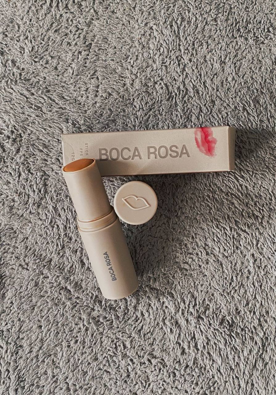 Base Stick Pele Boca Rosa Alta Cobertura Multifuncional Contorno Corretivo