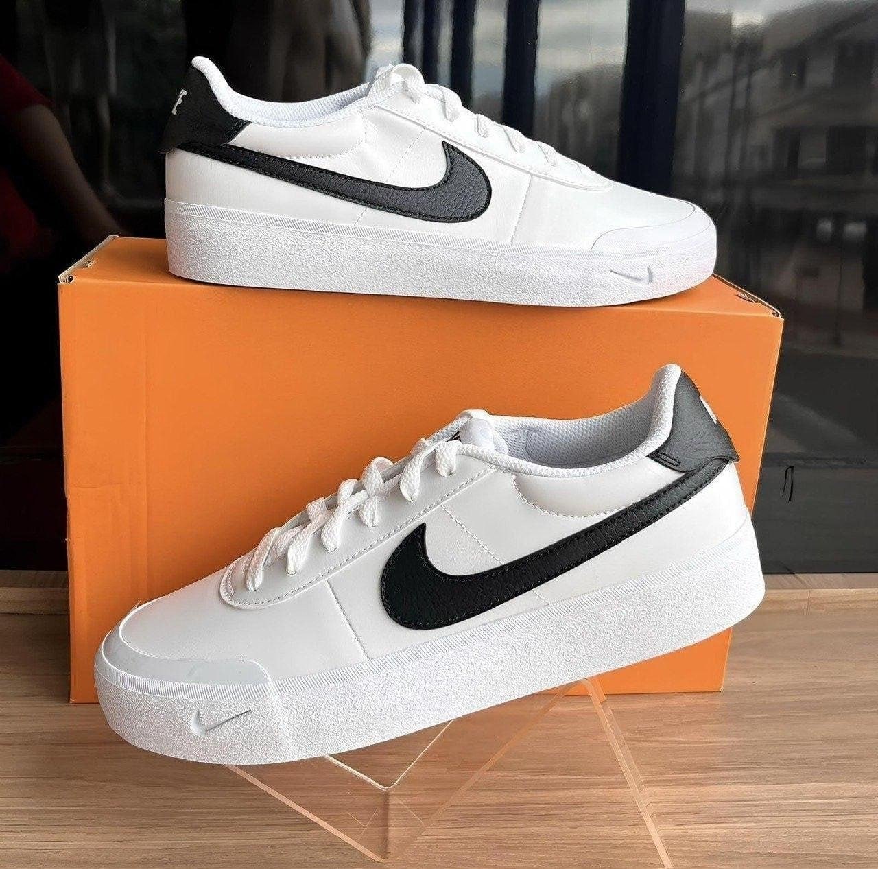 Nike Court SHot