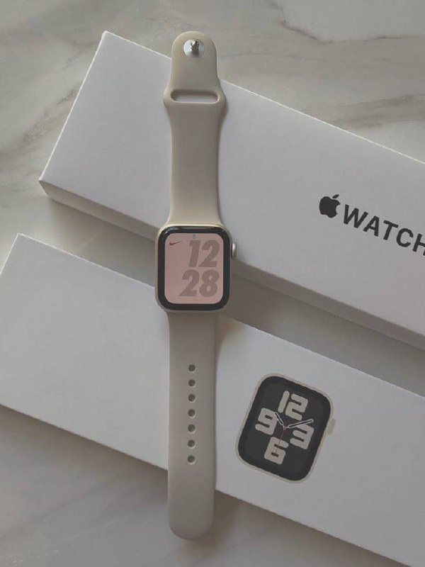 Apple Watch SE GPS • Caixa estelar de alumínio